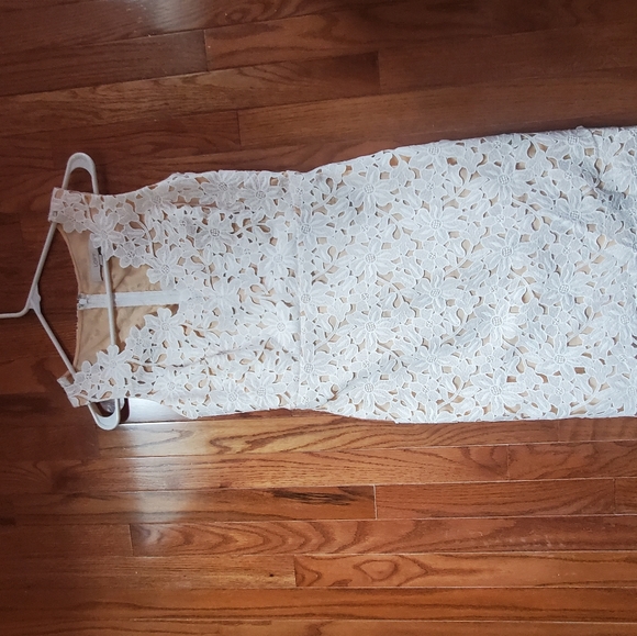 Dress - Picture 3 of 4